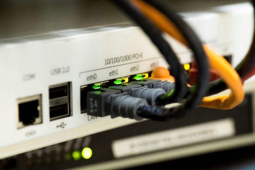 Internet światłowodowy Poznań jako standard nowoczesnego dostępu do sieci